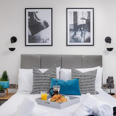 Boujis Central Plymouth Apartment - Sleeps 4 - Habita Property Екстериор снимка